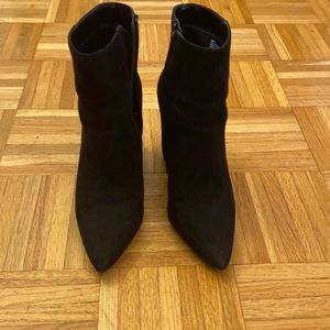 Shoe Dazzle Black Heeled Booties Size 9